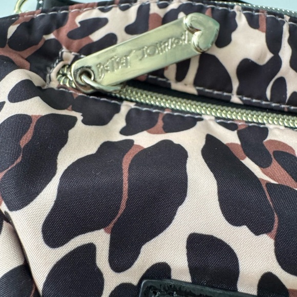 Betsy Johnson Leopard Print Crossbody Bag - Picture 3 of 11